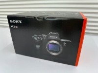 Sony A7R V Mirrorless Camera with 24-70mm Lens