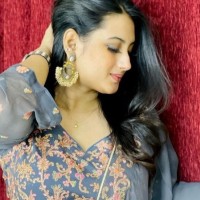 +91-8588814909 Call girls in Jasola Vihar Book Now At Delhi