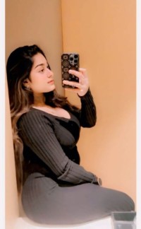 Call Girls in Noida 8527163129 Sector-17 | Noida Escorts Service