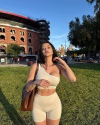 Call Girls in Delhi Tagore Garden 𝟖𝟒𝟒𝟕𝟯𝟖𝟵𝟒𝟮𝟮 Genuine service❤️